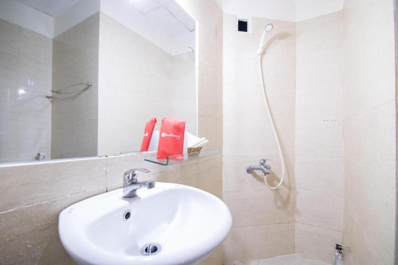 Reddoorz Marieline 2 Hotel Cidade de Ho Chi Minh Exterior foto